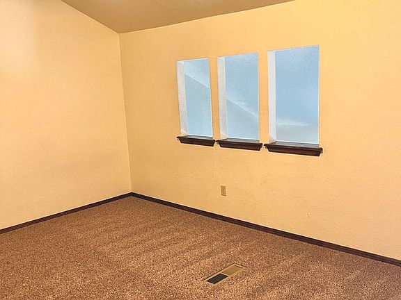 3rd image of 1901 E Lindsey St APT 15B