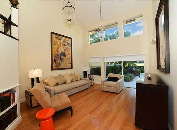 Home For Sale In Broken Sound