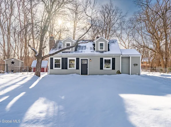 1109 Roberta Road, Schenectady, NY 12303