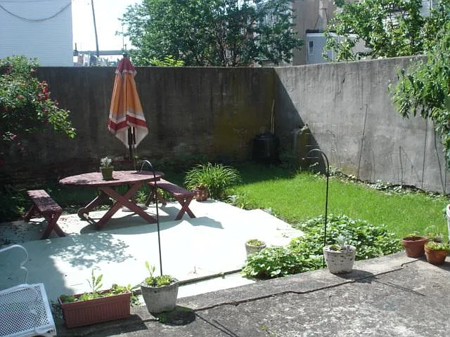 475 Monmouth St #4 — Photo 20