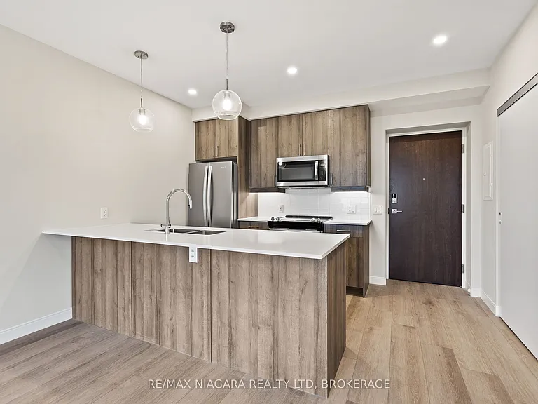 118 West St #703 — Photo 5