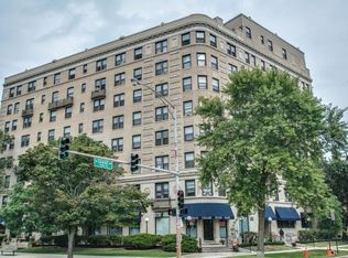 7317 N Sheridan Rd, Chicago, IL 60626