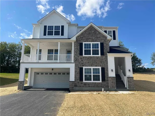 5076 Bellflower Dr #8, North Whitehall Township, PA 18078