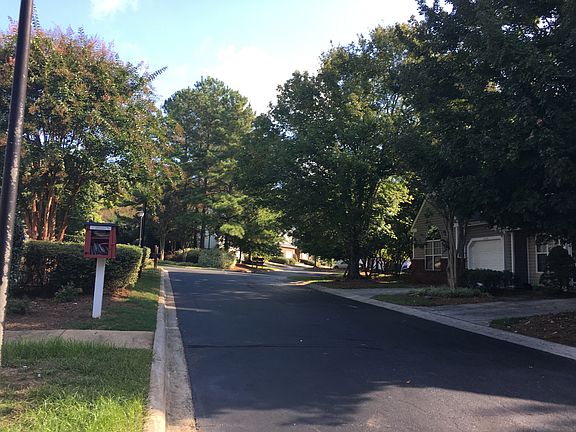4th image of 5615 Prescott Ct