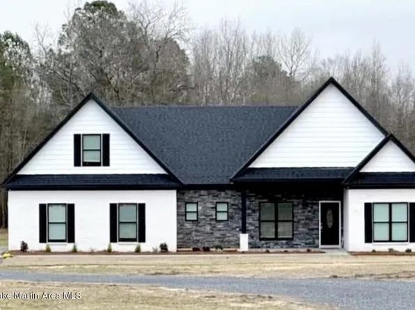 657 Possum Trot Rd, Deatsville, AL 36022
