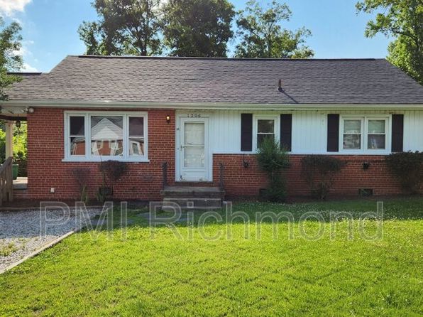 1206 Blue Jay Ln