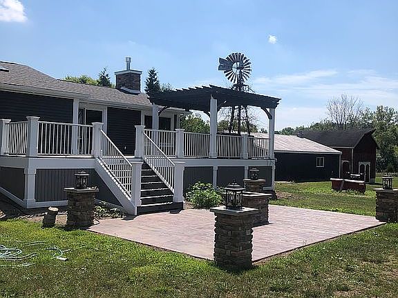 Patio with fire pit 