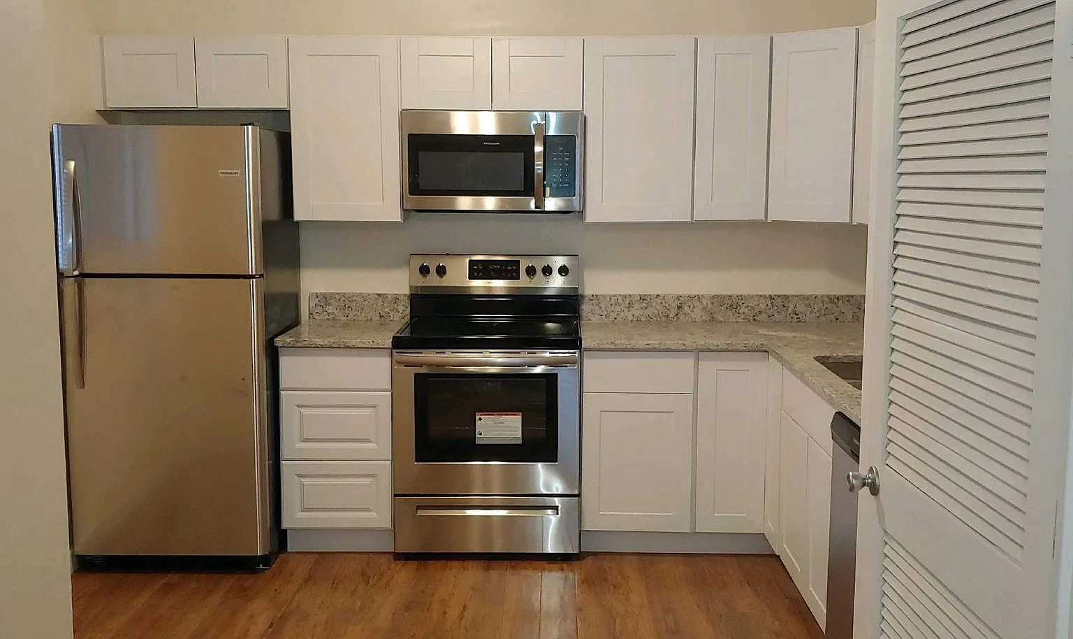 Remodeled University Two bedroom Apartment, Salt Lake City, 1,000 sq ft; — Photo 1