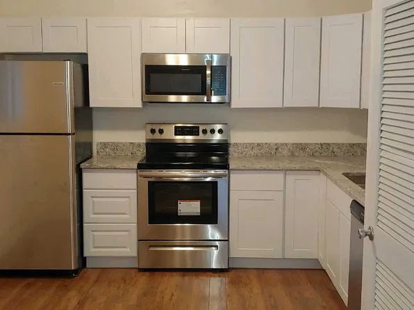 Remodeled University Two bedroom Apartment, Salt Lake City, 1,000 sq ft;, 1168 E 600 S, Salt Lake City, UT 84102