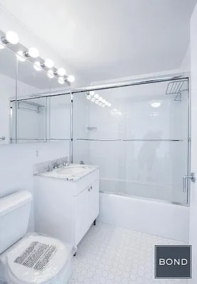 Rented by Bond New York | media 6