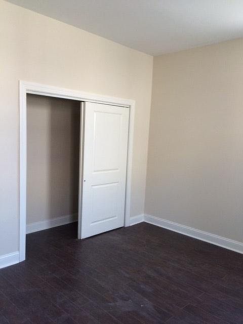 2nd image of 1835 Moore St
