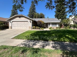 1061 E Donna Dr, Merced, CA