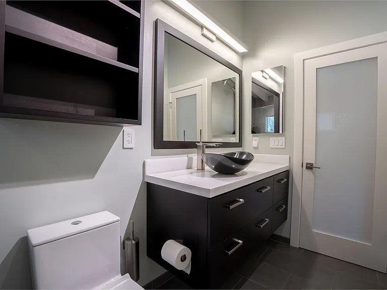 1145 Harrison St — Photo 30