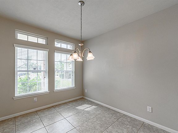 5th image of 18310 Eli Cove Ln