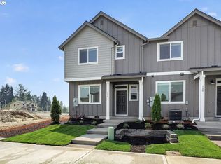 527 Upland Ave, Woodburn, OR 97071