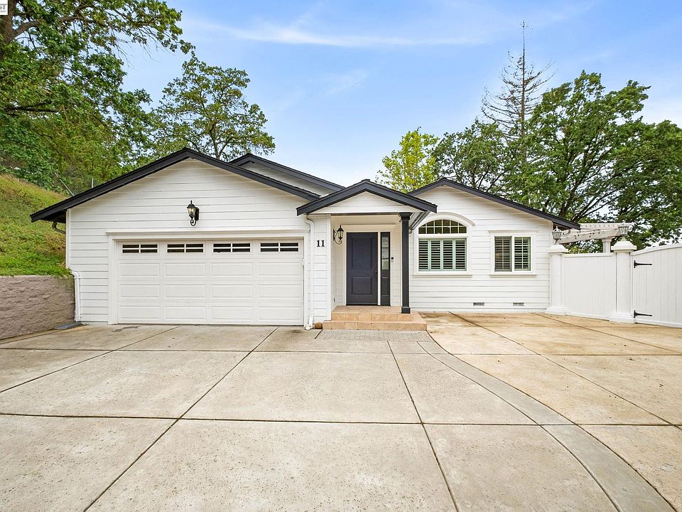 1st image of 11 Rudgear Dr