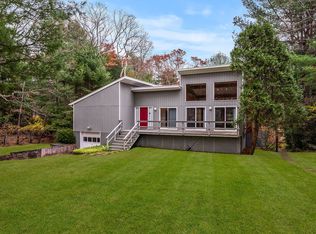 41 Woodpink Dr, East Hampton, NY 11937