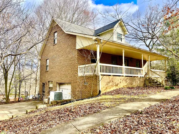 215 Refuge Overlook Rd E, Dover, TN 37058