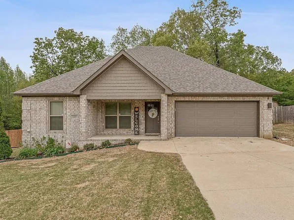 3605 Burdyshaw Dr, Jonesboro, AR 72405