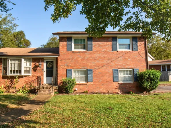 3104 Richmond Hill Dr, Nashville, TN 37207