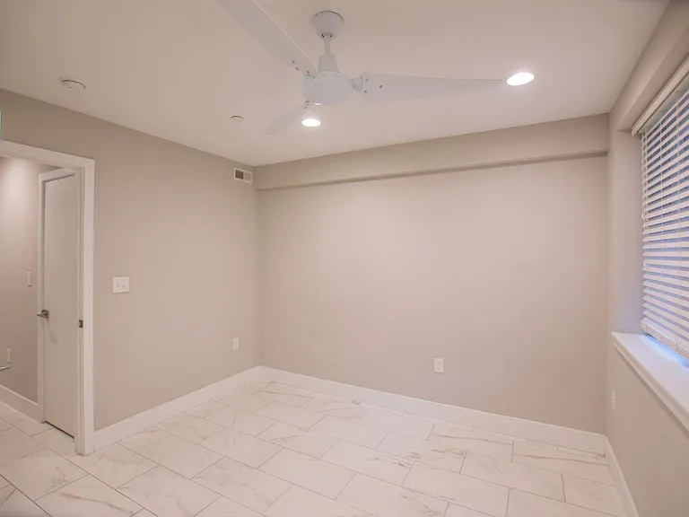1411 S Colorado St — Photo 31