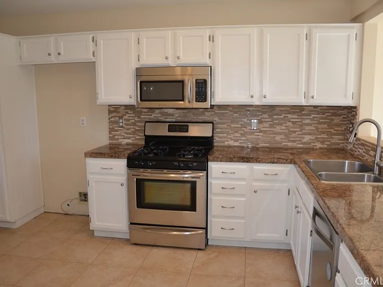 32499 Strigel Ct — Photo 10