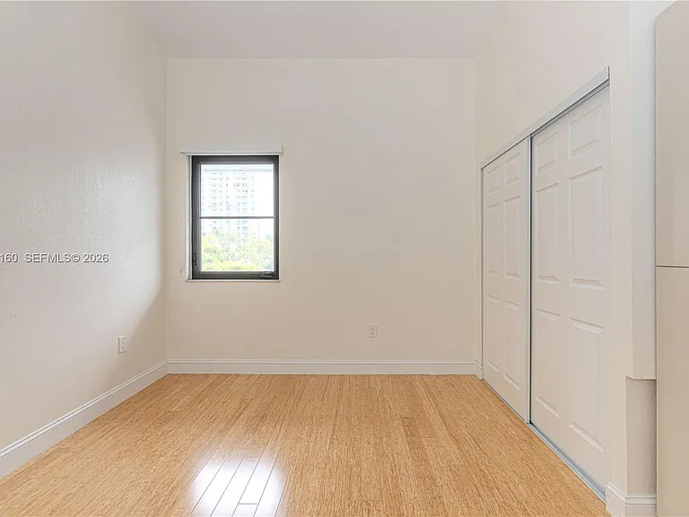 231 Poinciana Dr #401 — Photo 32