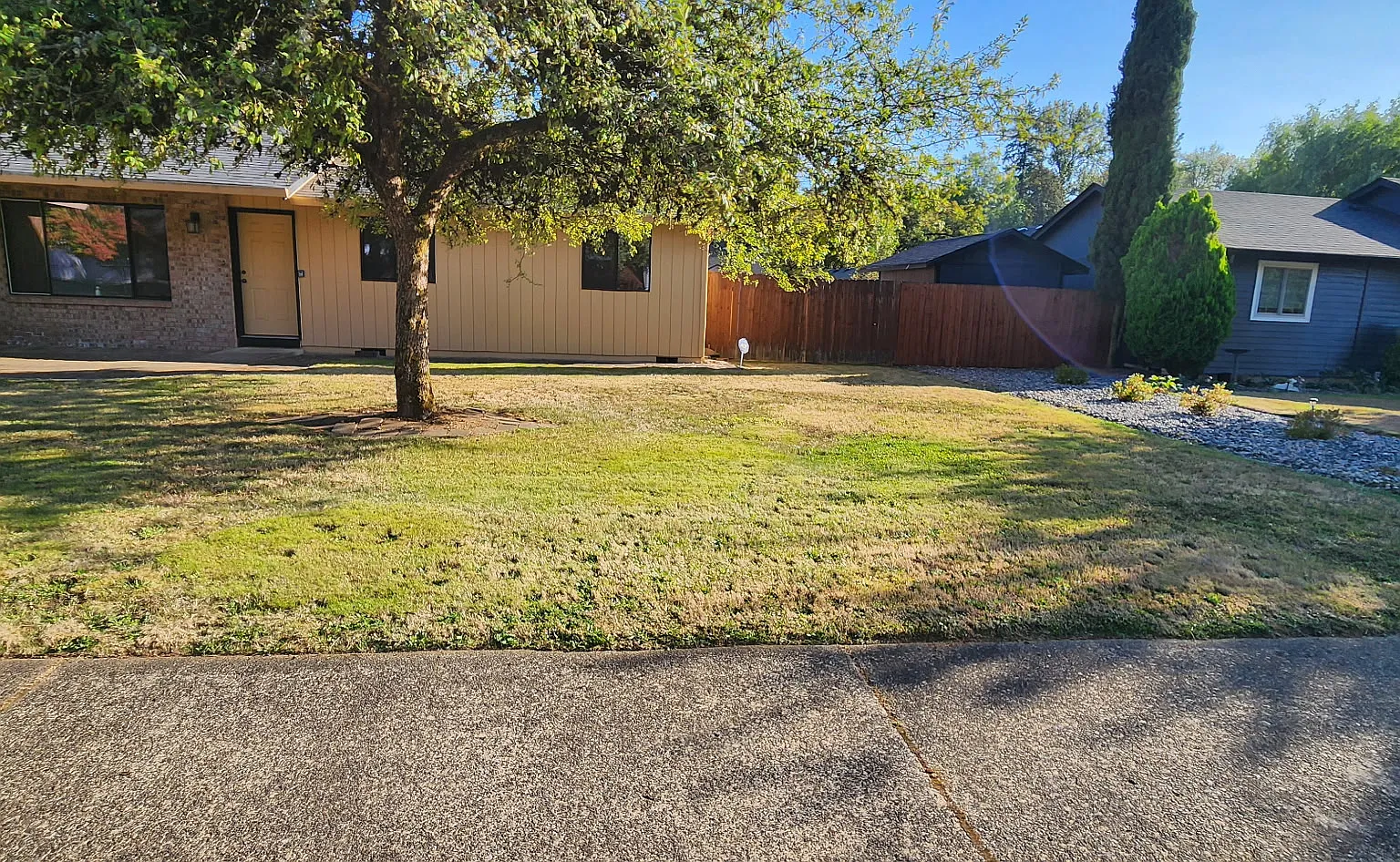 3 bed, 1218 sqft, $2,700 — Photo 2