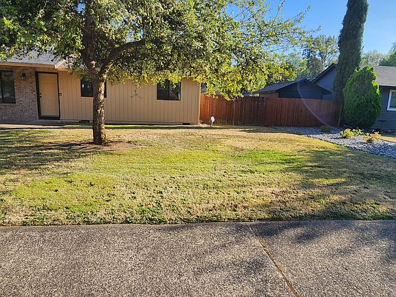 2nd image of 1315 NE 9th Way
