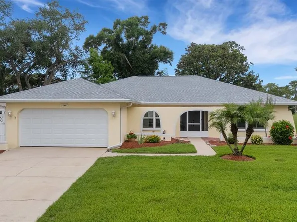 1166 Gillespie Dr, Palm Harbor, FL 34684