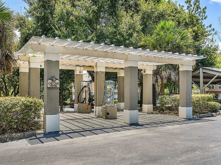 Hawthorne Groves — Photo 22