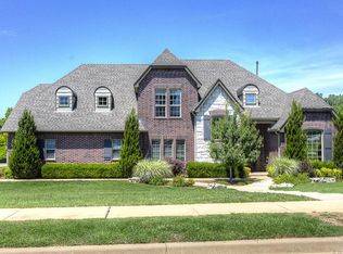 7108 S Sycamore Ave, Broken Arrow, OK 74011