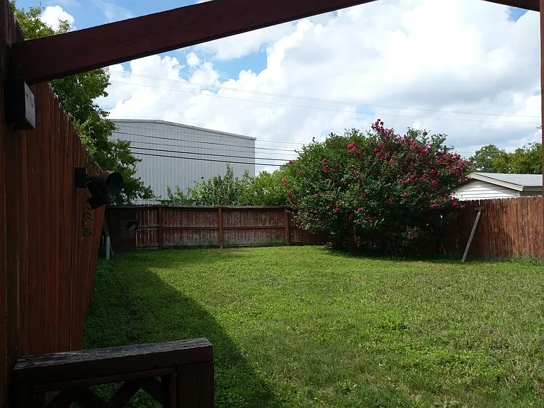 2527 Corian Glen Dr — Photo 21