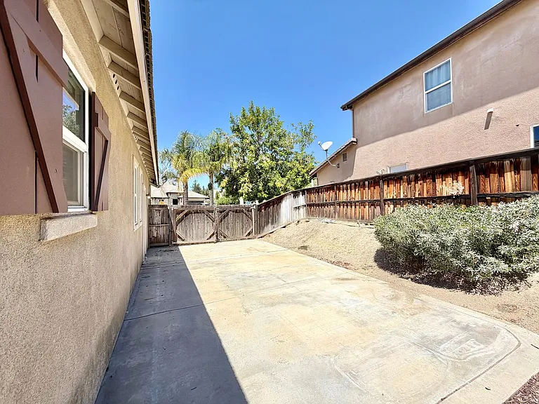 35824 Red Bluff Pl — Photo 39