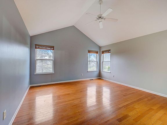 5th image of 1304 Totten Dr