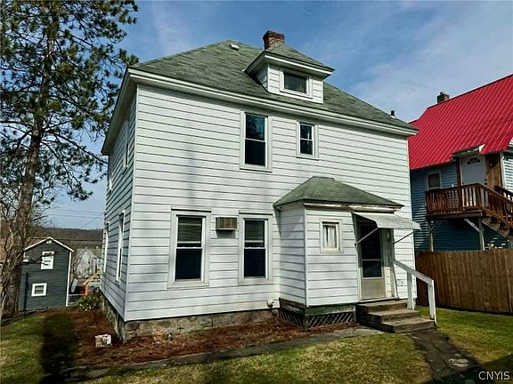 2nd image of 4 Spring St