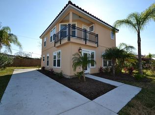 290 Debbie Ln, San Leon, TX 77539
