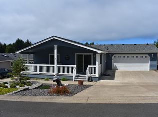 759 SE Winchell Dr, Depoe Bay, OR