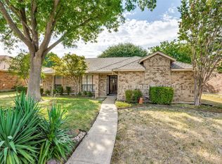 2709 Hampshire Dr, Garland, TX 75040