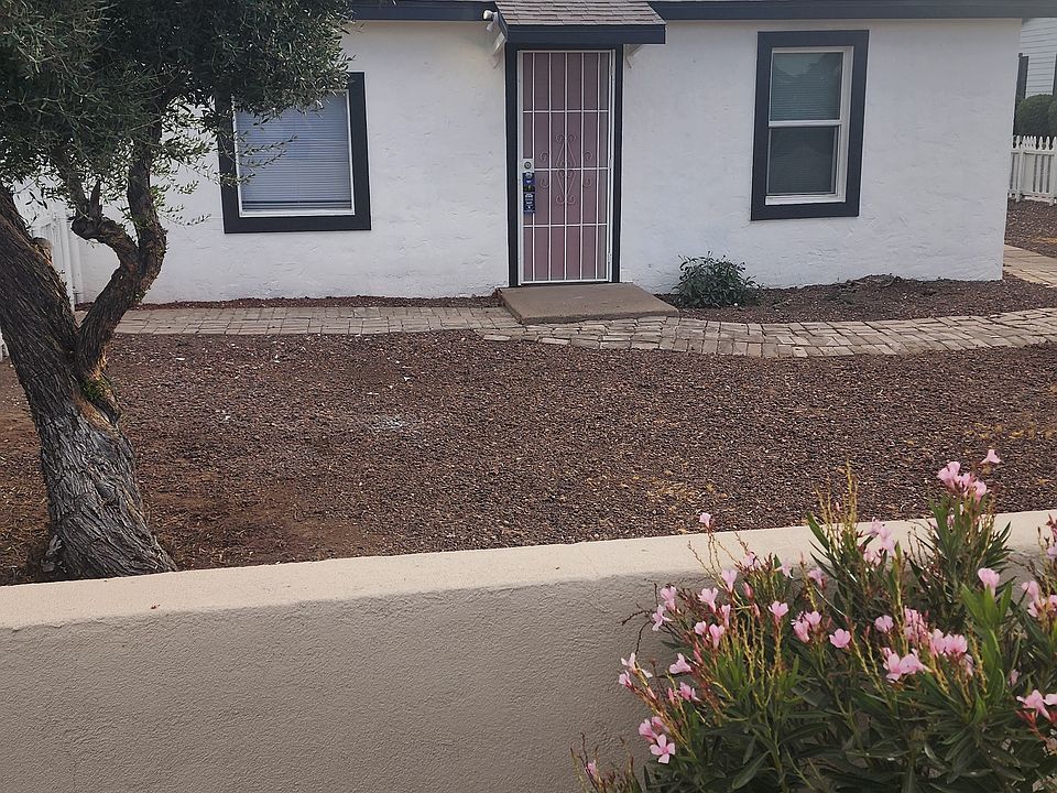 1st image of 8421 W Glendale Ave