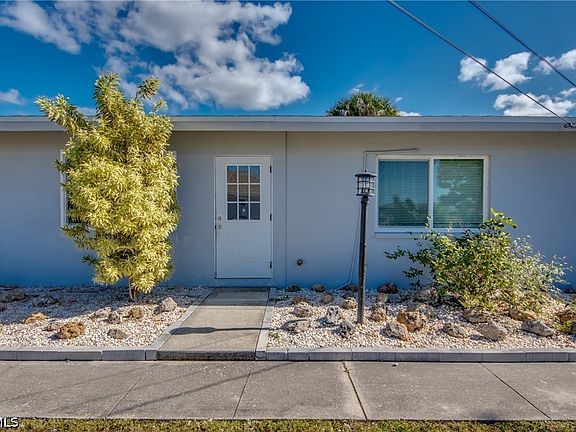 3rd image of 1112 SE 39th Ter