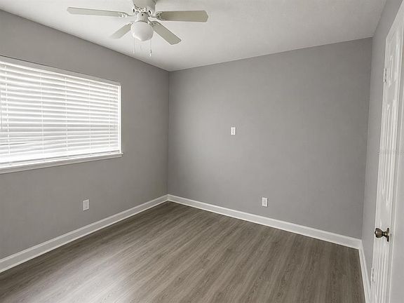 4th image of 1044 58TH AVENUE N