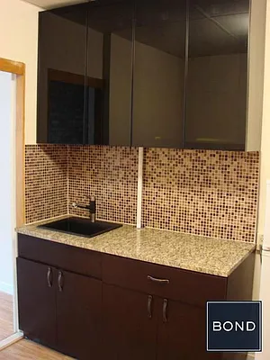 Rented by Bond New York | media 33