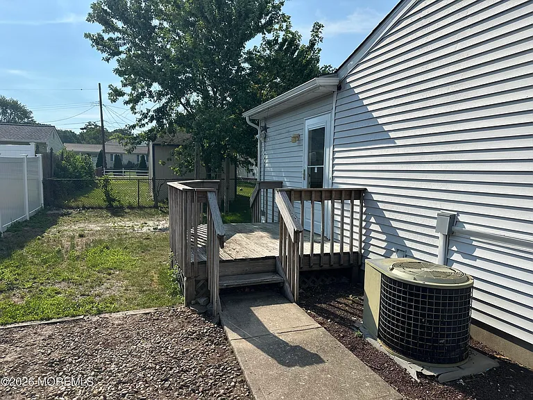 456 Hulse Ave — Photo 26