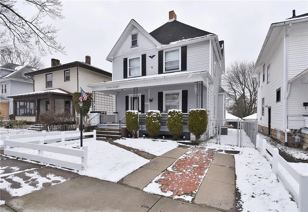 548 S Oakland Ave photo 1