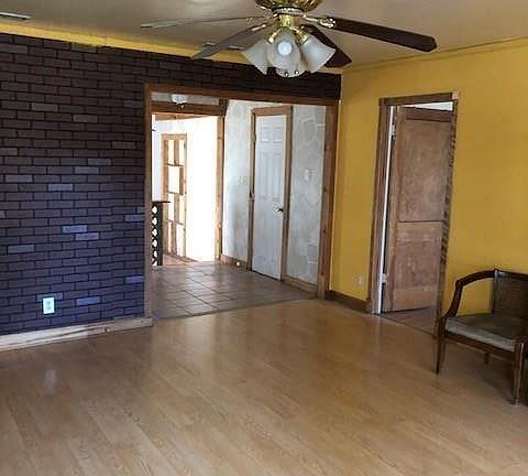2nd image of 4314 Rhea Rd