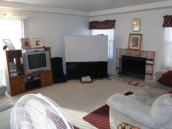 3rd image of 670 Stone Harbour Dr