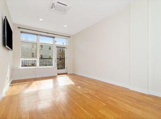 226 15th St APT 2B, Brooklyn, NY 11215