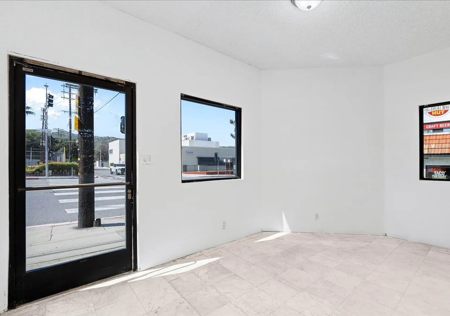 7969 Foothill Blvd — Photo 2