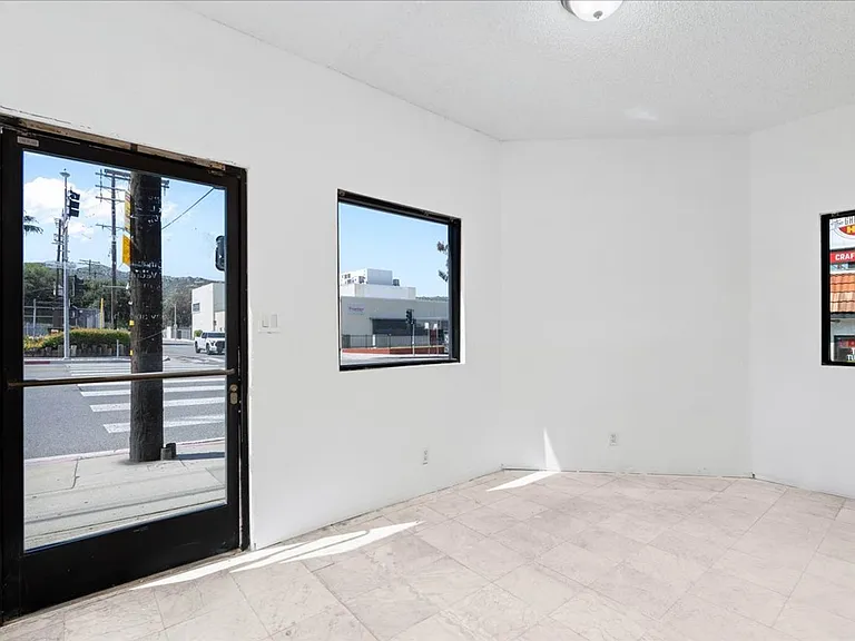 7969 Foothill Blvd — Photo 2
